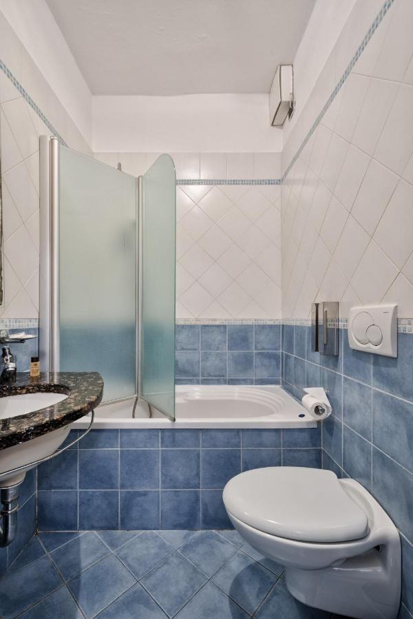 Piccolo Vecellio Hotel Venesia Bagian luar foto
